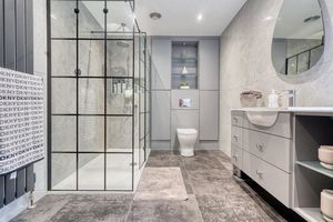 Master Ensuite- click for photo gallery